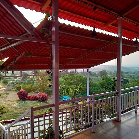 Veera Farmhouse,Villa Kolhapur Exteriör bild